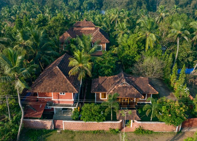 Sree Chithra AyurHome**, Kerala Sree Chithra AyurHome**, Kerala