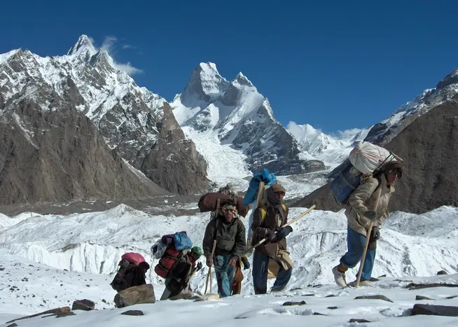 Muztagh-Gipfel Trekking-Expedition zum K2-Basecamp