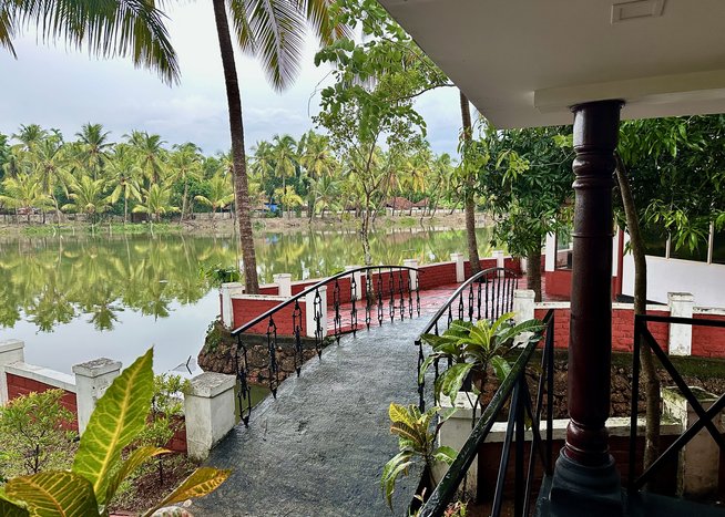 Sree Chithra AyurHome**, Kerala Sree Chithra AyurHome**, Kerala