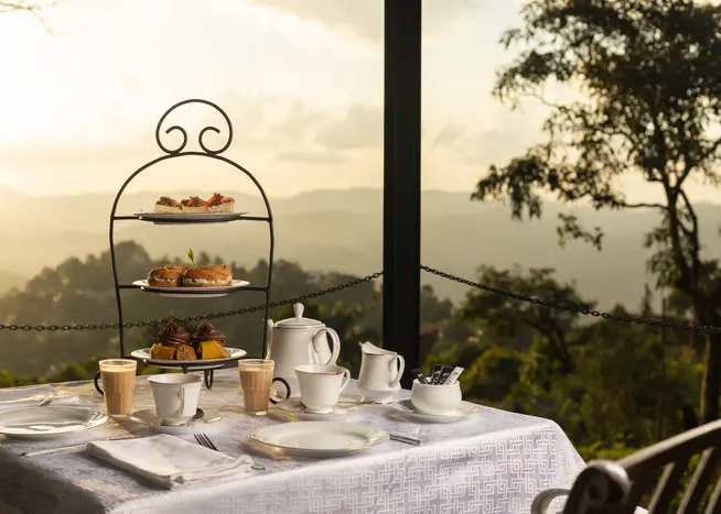 Sri Lanka – Zwischen Natur, Begegnungen und stilvollem Reisen Sri Lanka – Zwischen Natur, Begegnungen und stilvollem Reisen