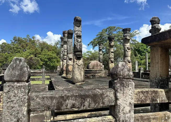 Sri Lanka – Zwischen Natur, Begegnungen und stilvollem Reisen Sri Lanka – Zwischen Natur, Begegnungen und stilvollem Reisen
