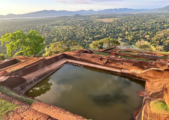 Sri Lanka – Zwischen Natur, Begegnungen und stilvollem Reisen Sri Lanka – Zwischen Natur, Begegnungen und stilvollem Reisen