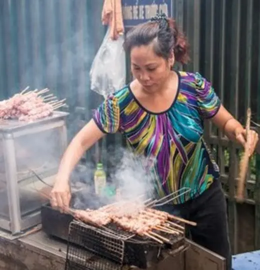 Schmausen in Hanoi