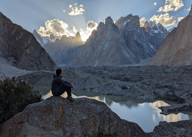 Vor dem Baltoro-Gletscher Trekking-Expedition zum K2-Basecamp